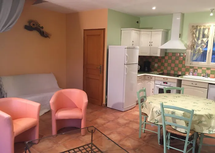 Ludo Ferme De La Croix D'allon サルラ・ラ・カネダ